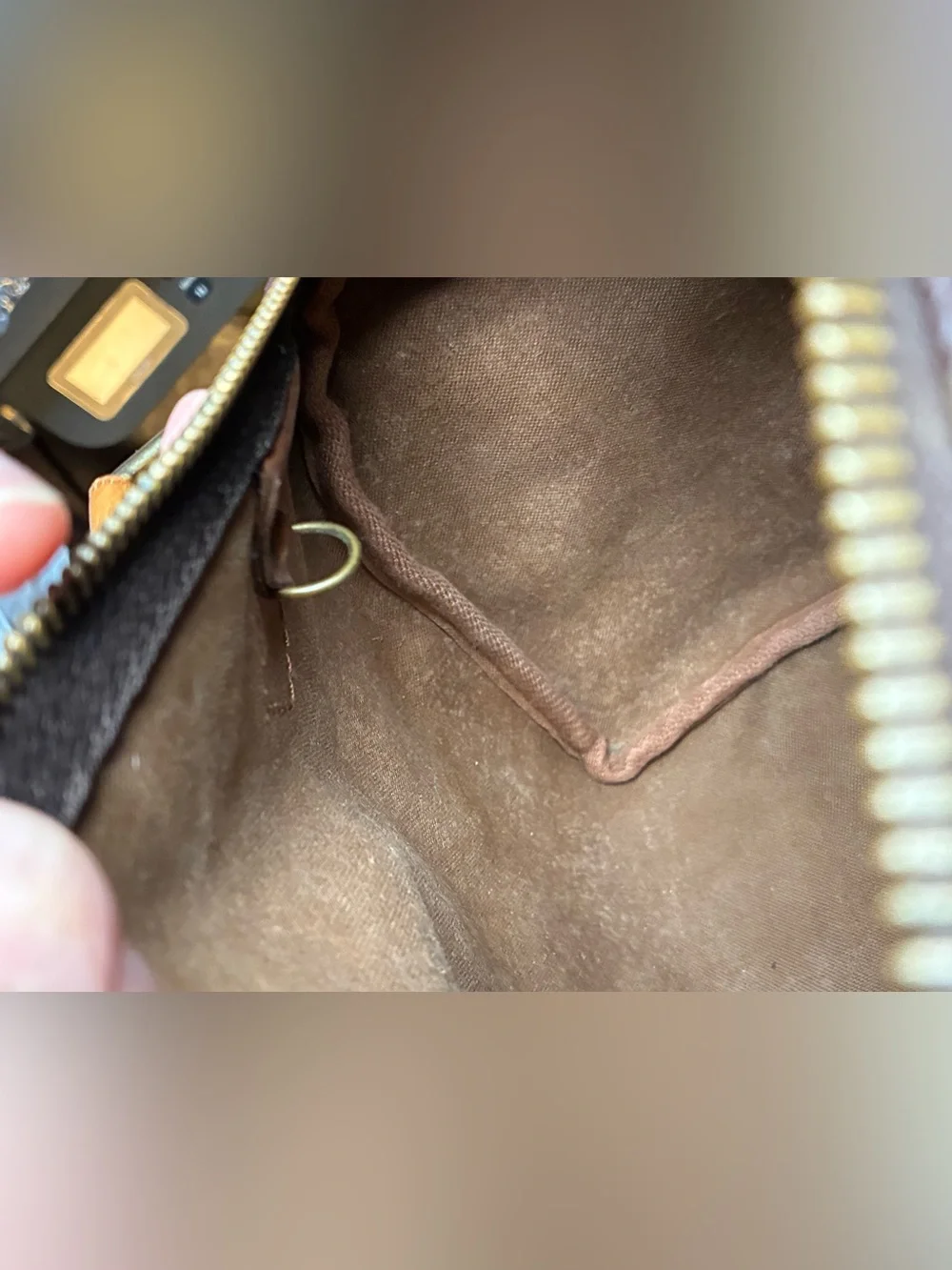 Louis Vuitton monogram speedy 25 bag